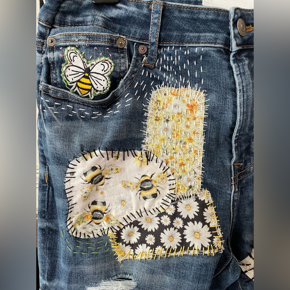 Custom Upcycled Jeans Sz 12 14 Patchwork Hand Embroidered Sashiko Boro - Picture 2 of 15